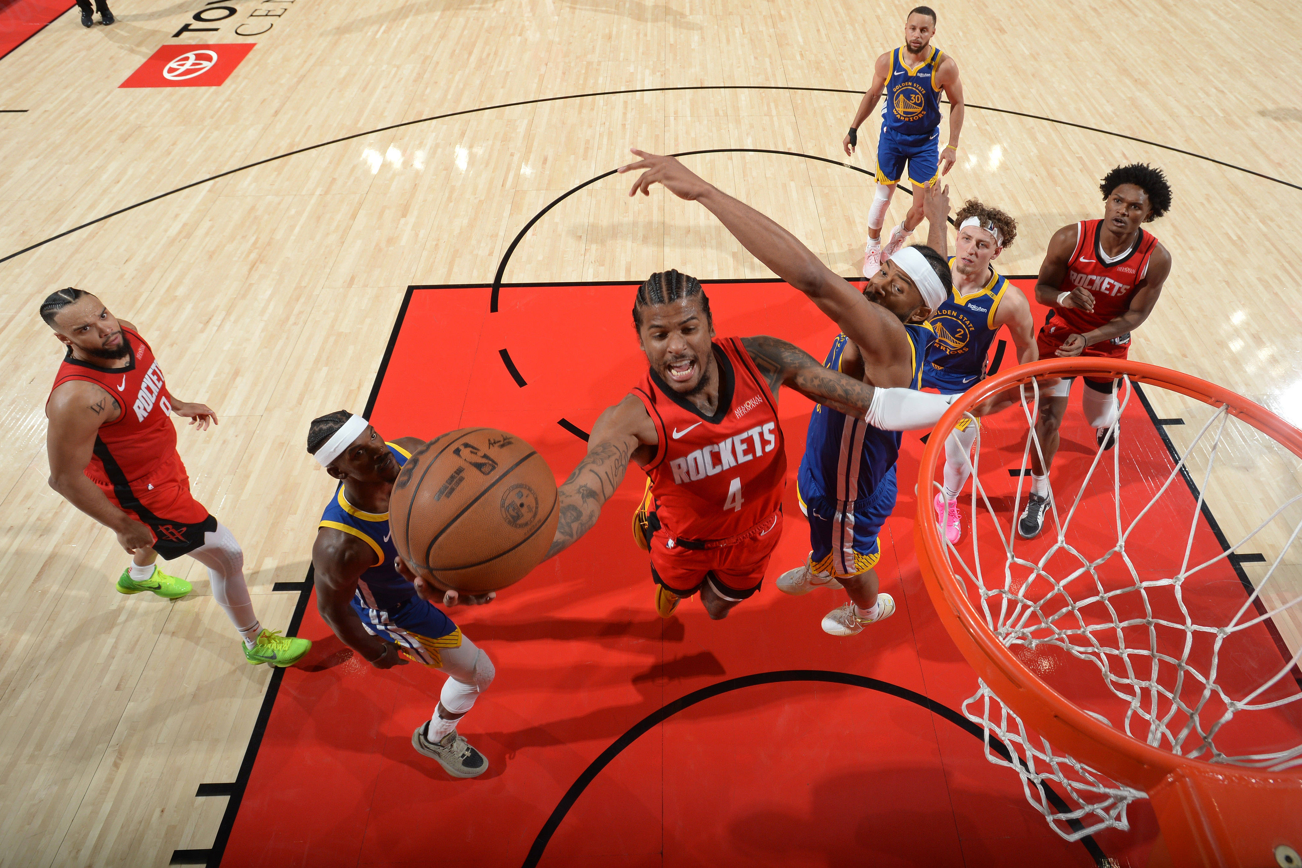 Leyu app-NBA季后赛赛程吃紧，休斯敦火箭赛前官宣签约，更衣室稳定，轮换策略成焦点的简单介绍-Leyu app